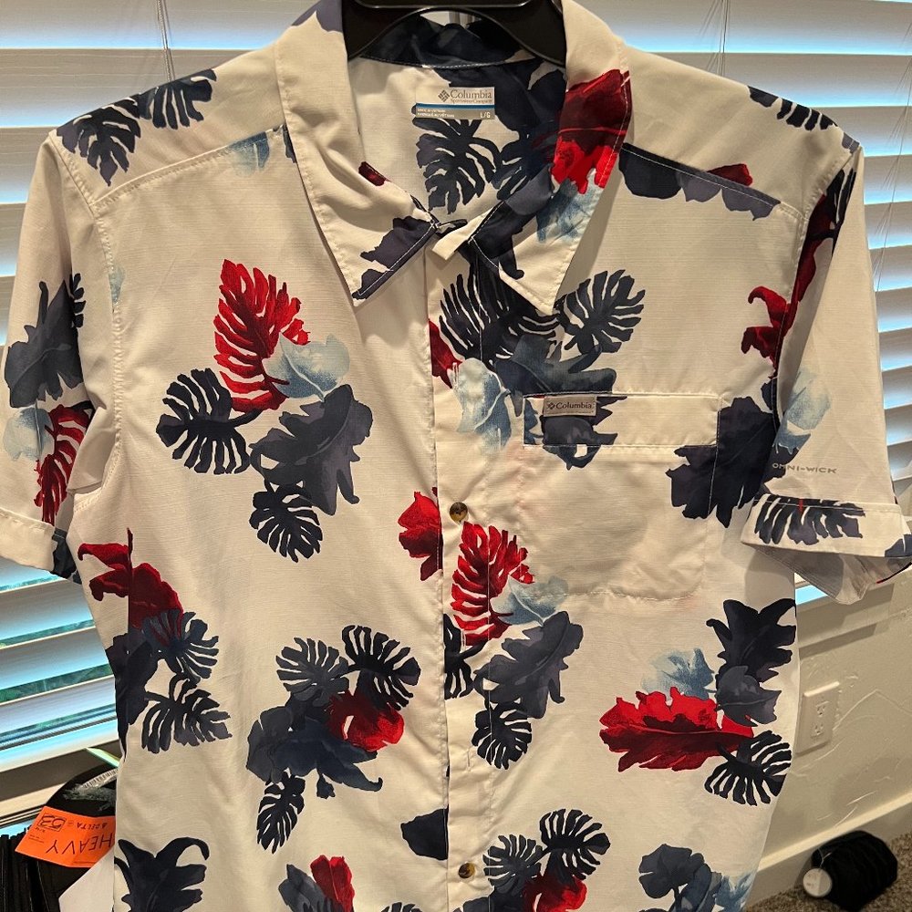 Columbia short sleeve Hawaiian shirt